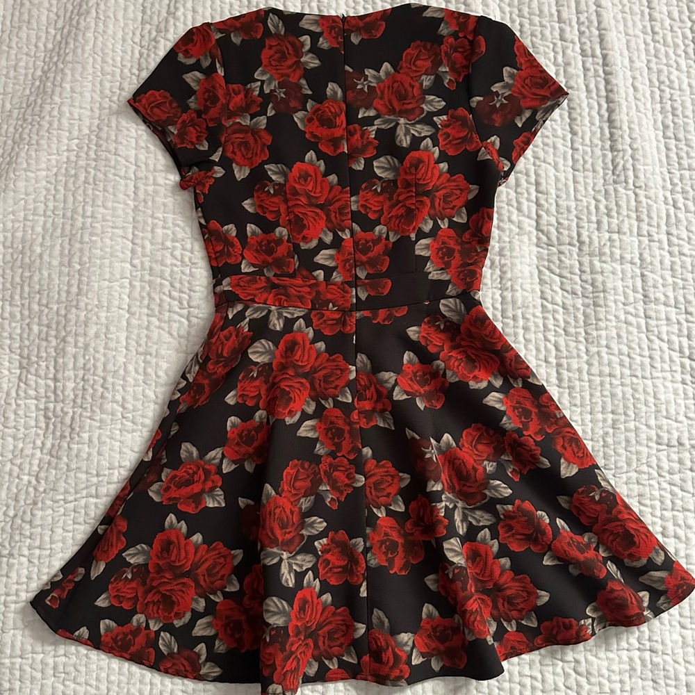 Floral Red and Black Dress - Picture 2 of 2